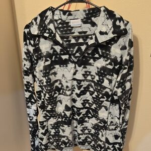 Columbia Women's Black and White Patterned Sweatshirt